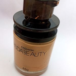 Huda Beauty Foundation