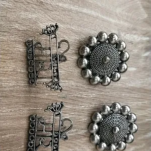 Combo Of Oxidised Studs