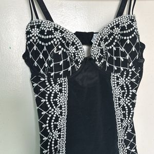 EMBROIDERED MESH CORSET SHEER TOP