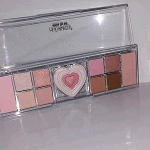 Heat Eyeshadow Palette 💕