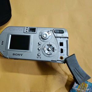 SONY DIGITAL CAMERA