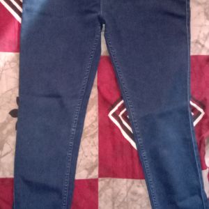 Stretchable Blue Skinny Jeans