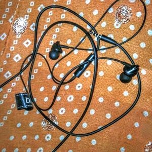 BOAT 100 Bashhead Black Earphones 🎧