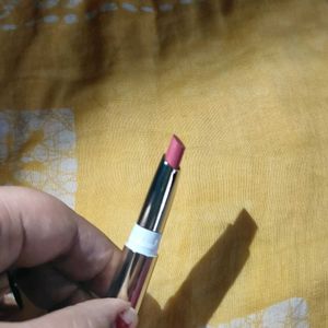 Myglamm Ultimate Long-stay Matte Lipstick