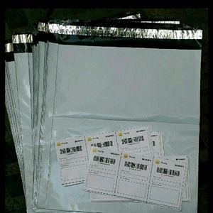 18 Shipping Label's And Bag's