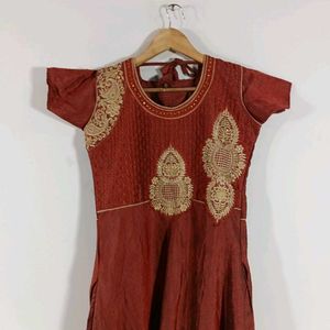 Maroon Embroidered Kurta Set (Women)