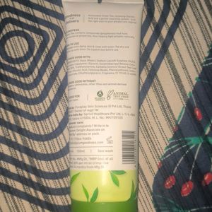 Plum Green Tea Pore Cleansing Face Wash