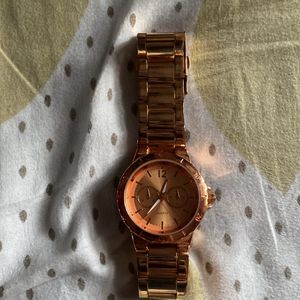 men & women golden watch