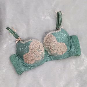 Lacy Padded Pushup Bra