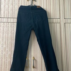 Black Straight Fit Jeans (Regular Waist)