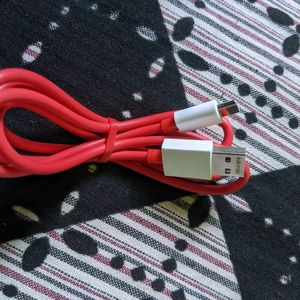 OnePlus Dash Charging Cable