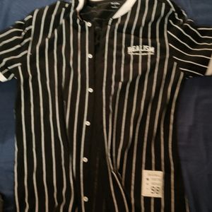 Black Half T Shirt With White Lines