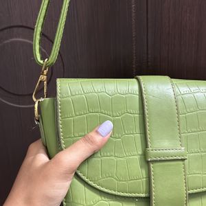 Leaf Green Sling Bag