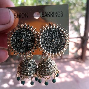 Zumka Earring