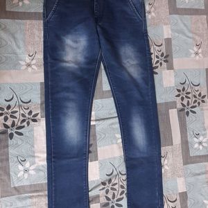 Body Fit Jeans