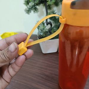 Water Bottle With Strainer