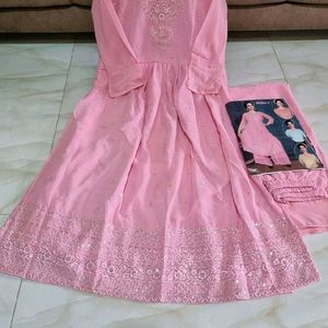 Brandnew Nairacut Kurti Palazzo Set 🤩🤩