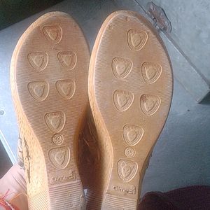 2 Pair Heel Slippers.