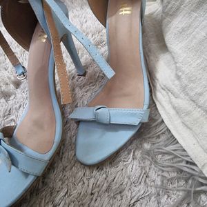 New Blue Heels Uk5