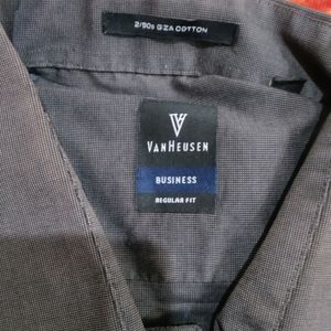 Vanheusen Solid Grey Shirt