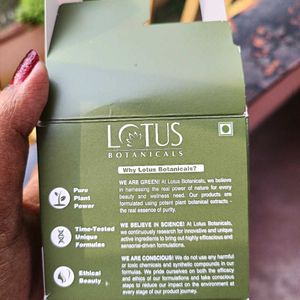 Lotus Botanicals HydraDetox Superlight Gel