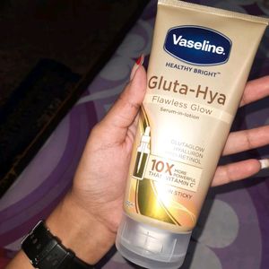 💥🎀 Vaseline Serum In Lotion 🎀💥