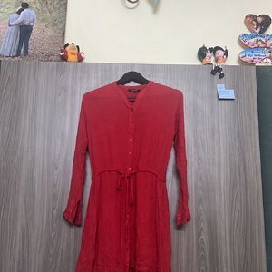 Globus Red Dress