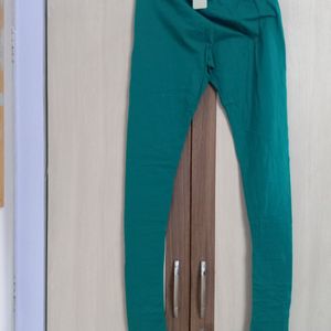 Black And Green Leggings With Tag