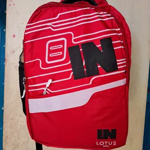 SCHOOL/COLLEGE BAG FOR MEN