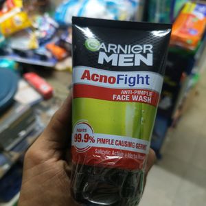 Garnier Mens Acno fight Anti Pimple Face Wash Men