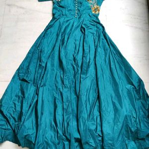 Hevay Party Wear Gown