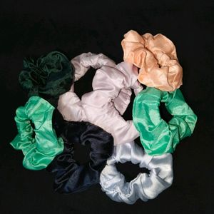 8 Scrunchies