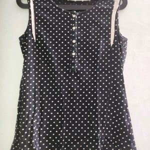 New Black n White sleeveless Polka Dot Top