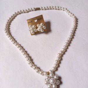 Pearl Necklace