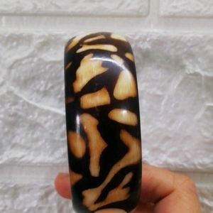 Animal print bracelet