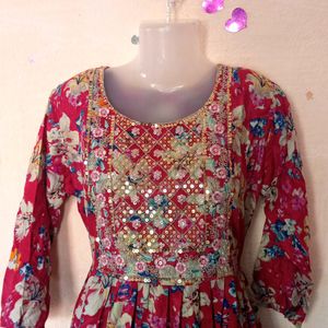 ❤️ Womens Ethnic Wear Dress Or Gown Size Of L ❤️