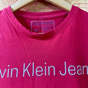 Calvin Klein Jeans Women Round Neck Tshirt