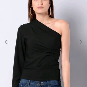 Black Solid One Shoulder Top