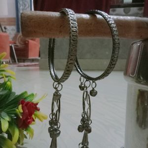 Girlish Bangles