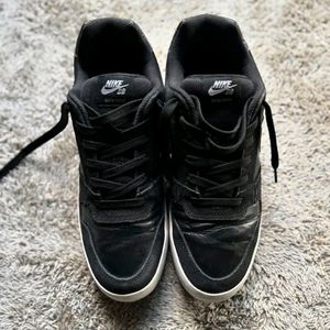 Nike SB Delta Force