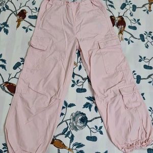 A Very Stylish Cargo Pant For Girls