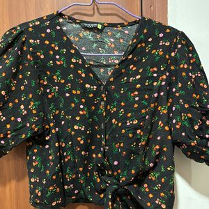 Tokyo Talkies V Necked Floral Crop Top