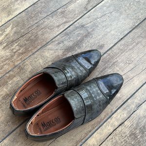 Black-Textured Shoes For Men