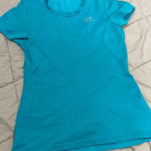 Decathlon Tshirt