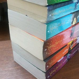 HARRY POTTER BOOKS COMBO