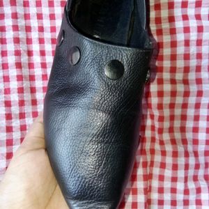 Classic Leather Shoes