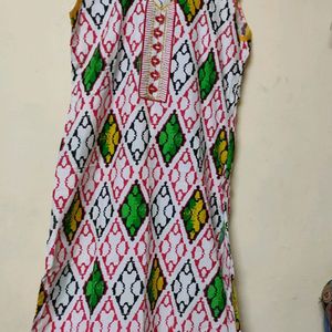 Sleevesless Kurti