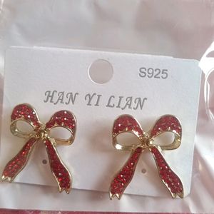 unused Korean bow studs in red