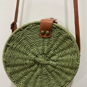 Graceful And Stylish Green Jute Sling Bag