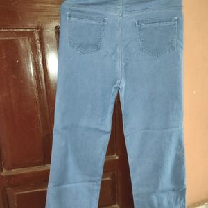 Women Straight Fit Jeans